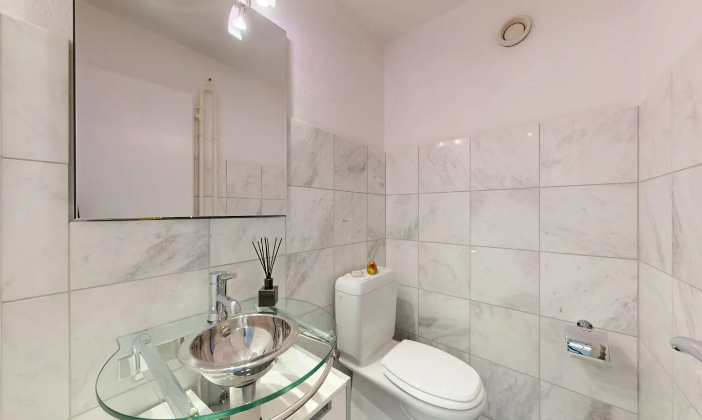 Luminoso appartamento di 3,5 locali con balcone e garage a Schönenwerd - Foto 10 di 11