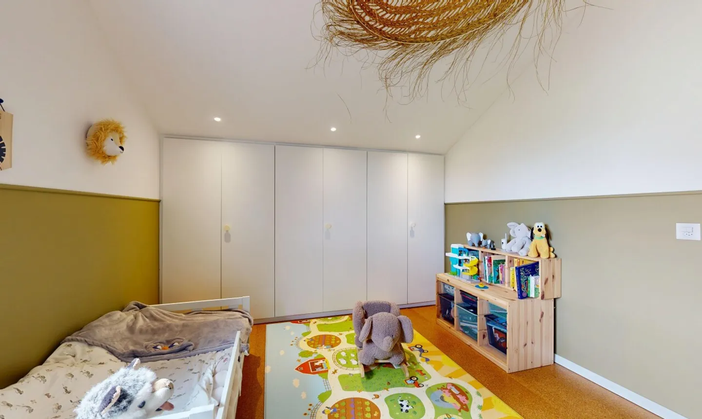 Charmantes freistehendes Haus mit Panorama - Foto 9 von 11