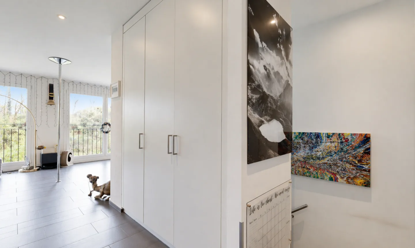 Stylish Maisonette Apartment - Photo 3 of 11