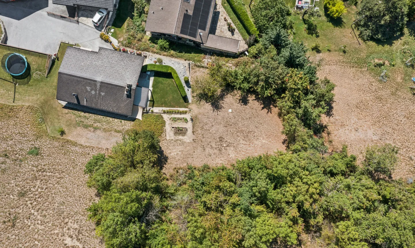 Magnifique terrain constructible de 893 m² à Flanthey (Lens) - Foto 2 von 11