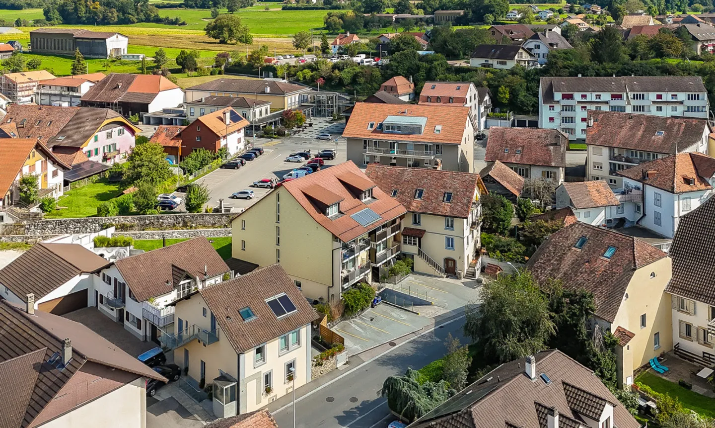 Renoviertes Ertragsgebäude mit 11 Wohnungen und Gewerbefläche! - Foto 8 von 13