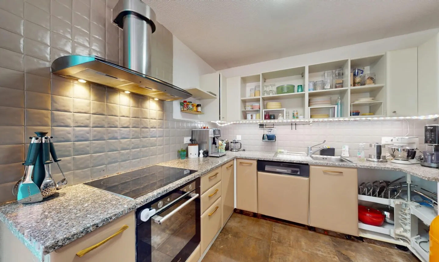 Incantevole casa a schiera con un grande giardino! - Foto 2 di 13