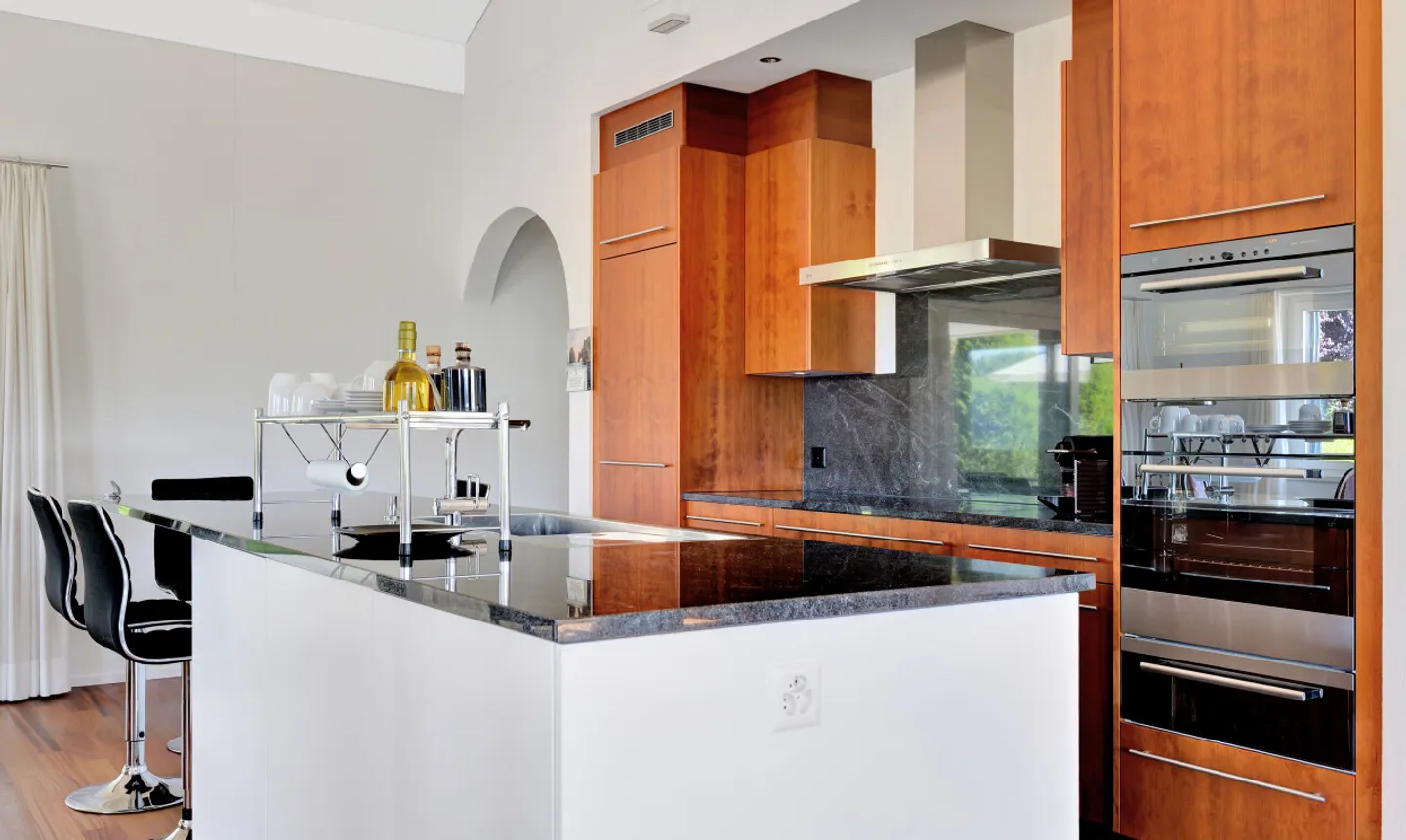 Exklusive Villa mit spektakulärer Weitsicht und gehobenem Ausbau - Foto 7 di 11