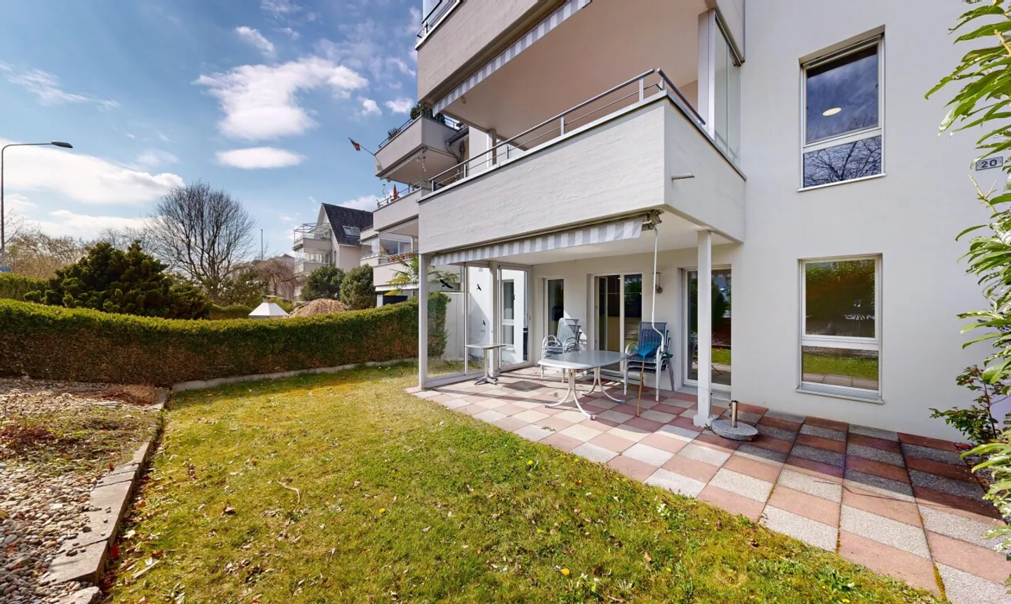 Spacieuse maisonnette de 4.5 pièces avec jardin - Photo 1 sur 11