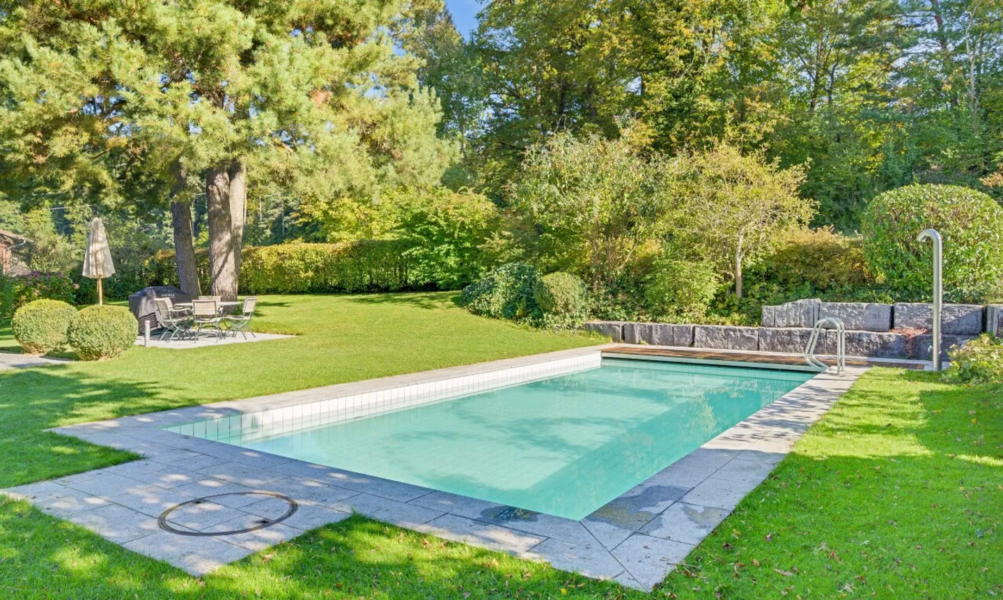 Einfamilienhaus mit Aussenpool  und viel Privatsphäre - Nähe Zürich - Photo 5 sur 11