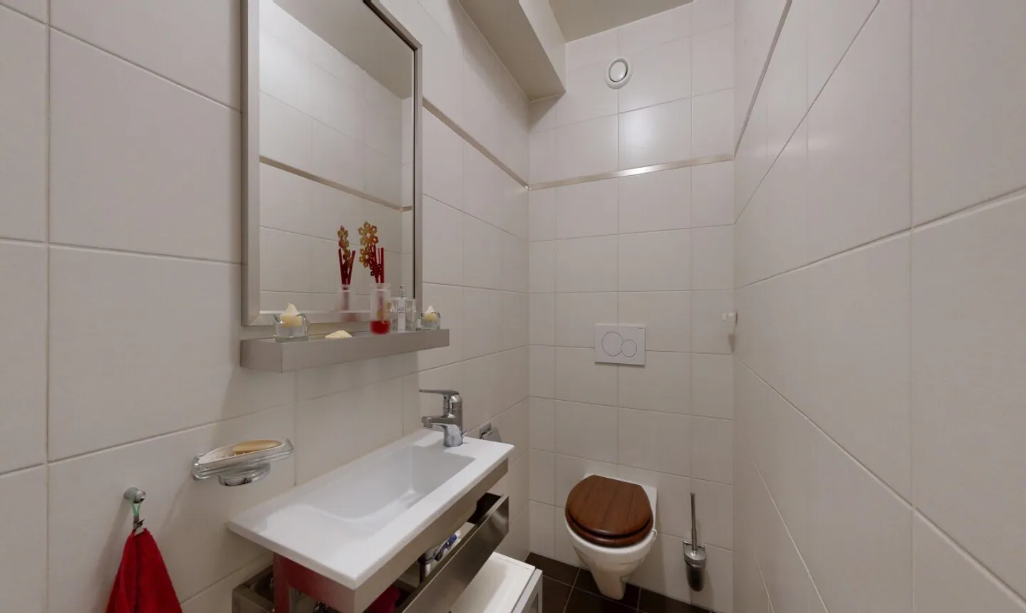 Ampio appartamento luminoso di 5 stanze di 97 m² nel cuore di La Plaine - Foto 10 di 11