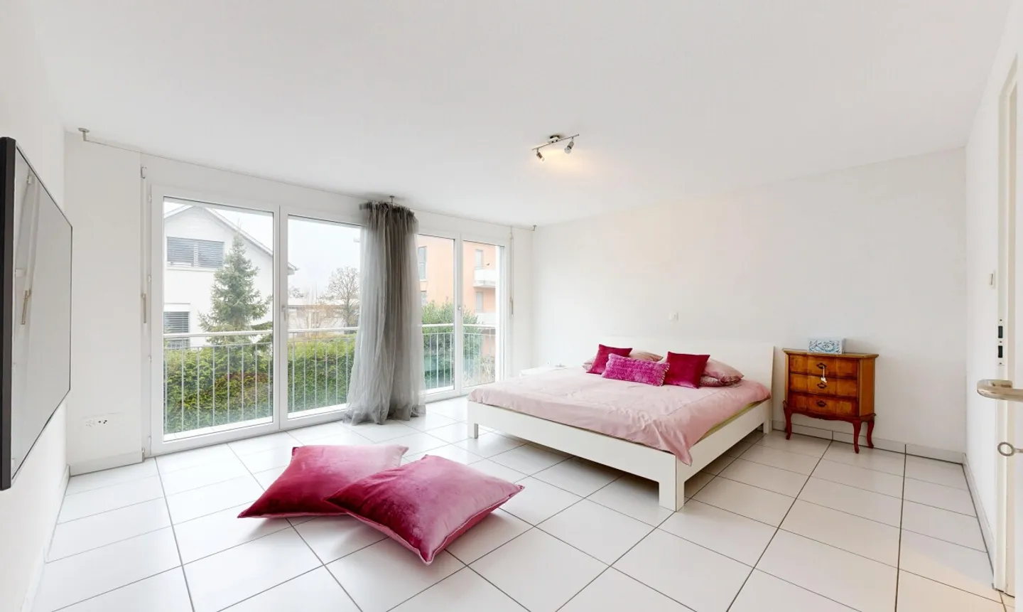 Maison Familiale avec Jardin Privé - Photo 8 sur 11