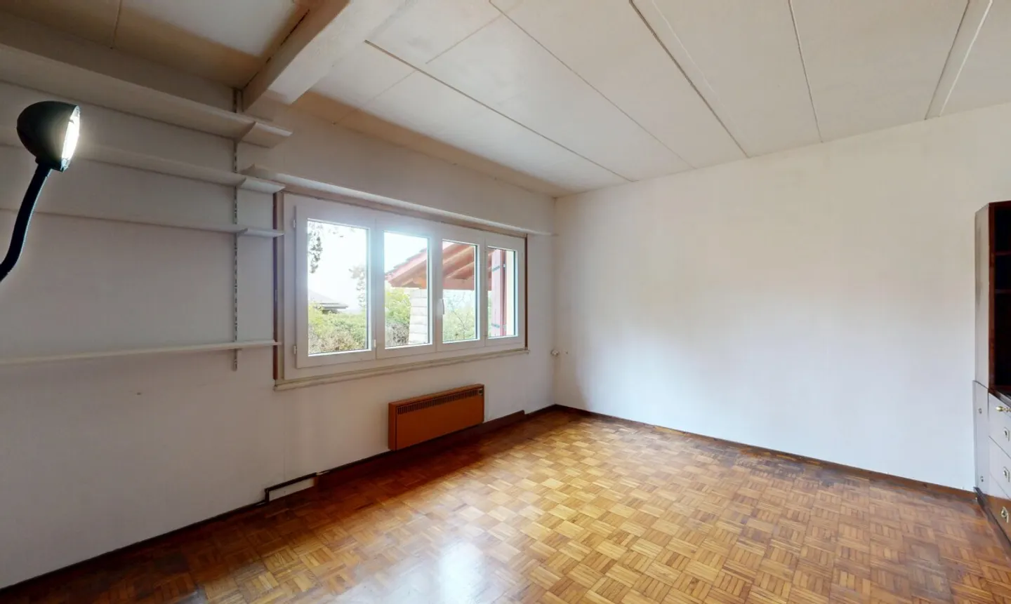Chéserex: house to renovate in a calm and green setting - Photo 4 of 11