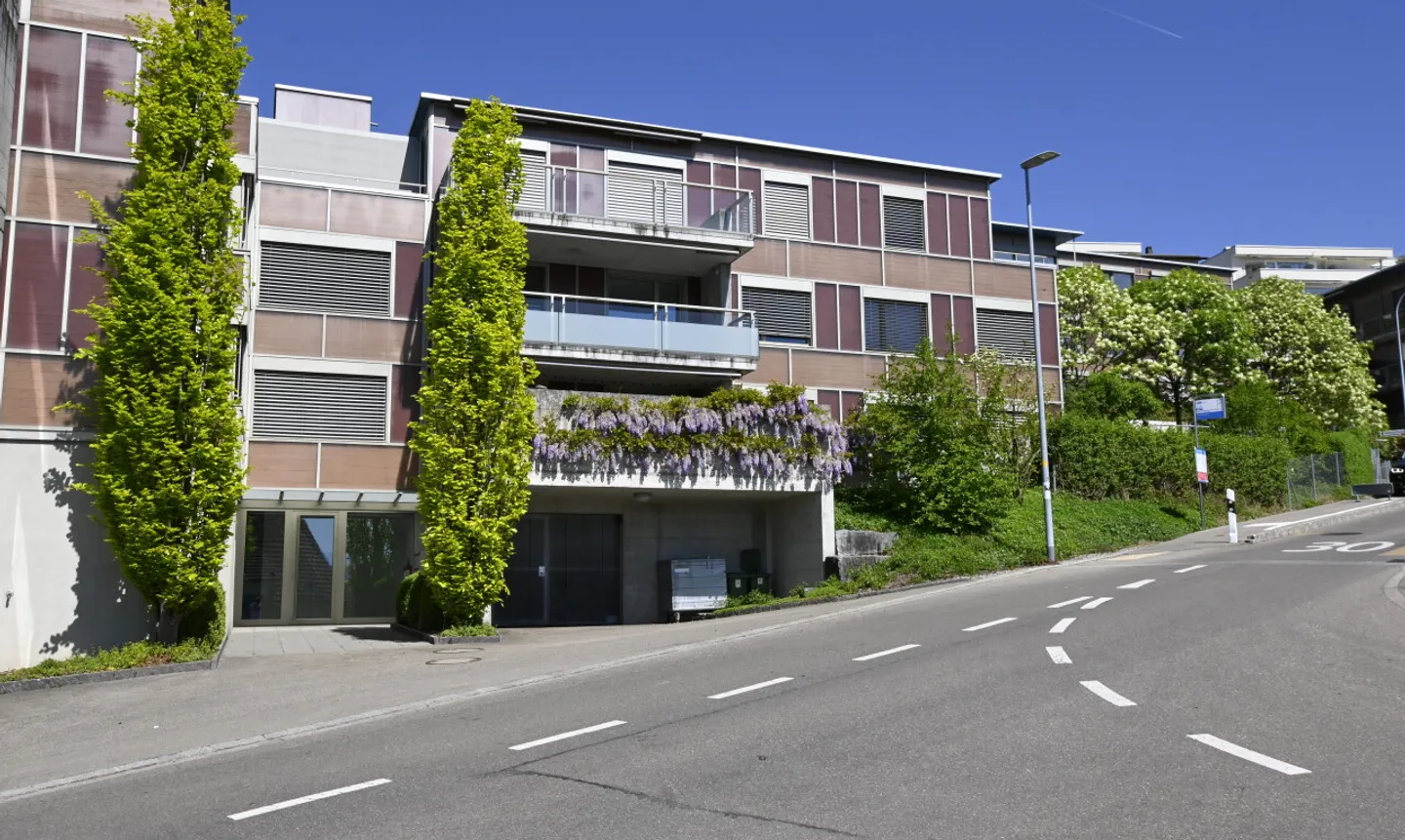 Modernes Apartment mit Balkon - Foto 1 von 11