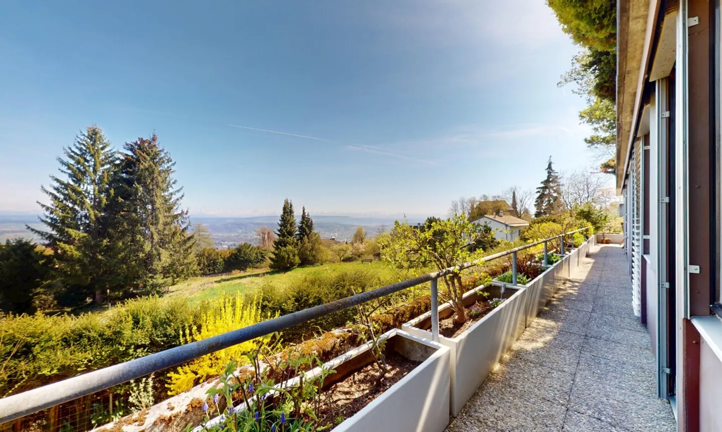Wunderschöne Terrassenwohnung mit herrlichem Blick in Evilard - Foto 12 von 13