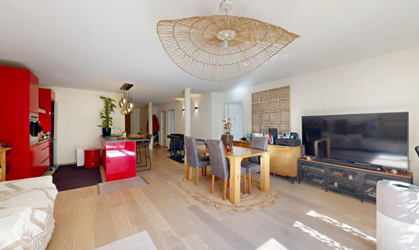 Bright family apartment with terrace in the heart of Epalinges - Photo 7 of 11