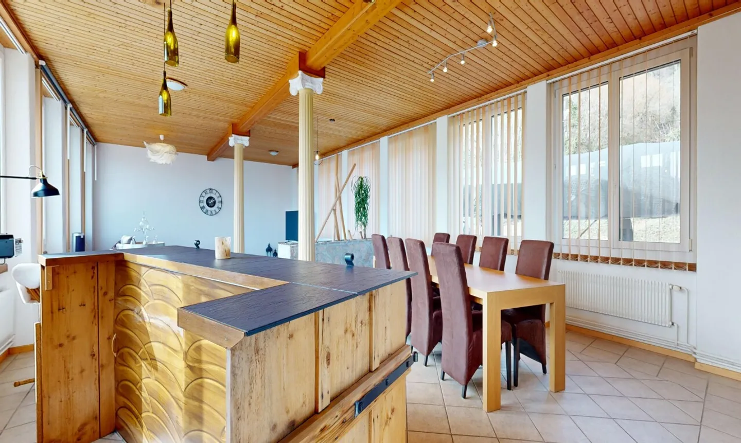 Geräumiges Familienhaus mit Mietpotential - Foto 4 von 11