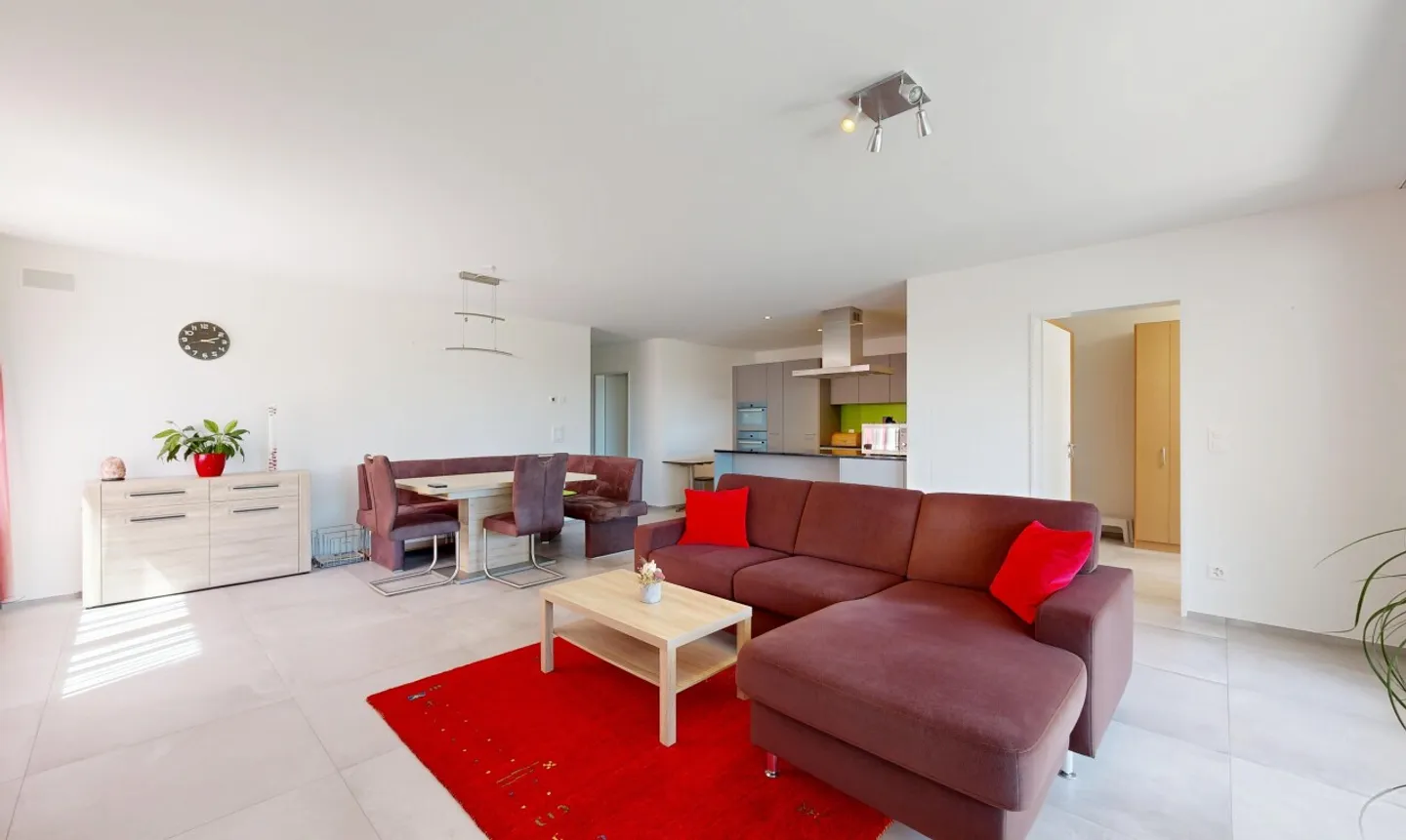 Exclusive 4.5-room terrace apartment with generous outdoor area - Photo 3 of 11