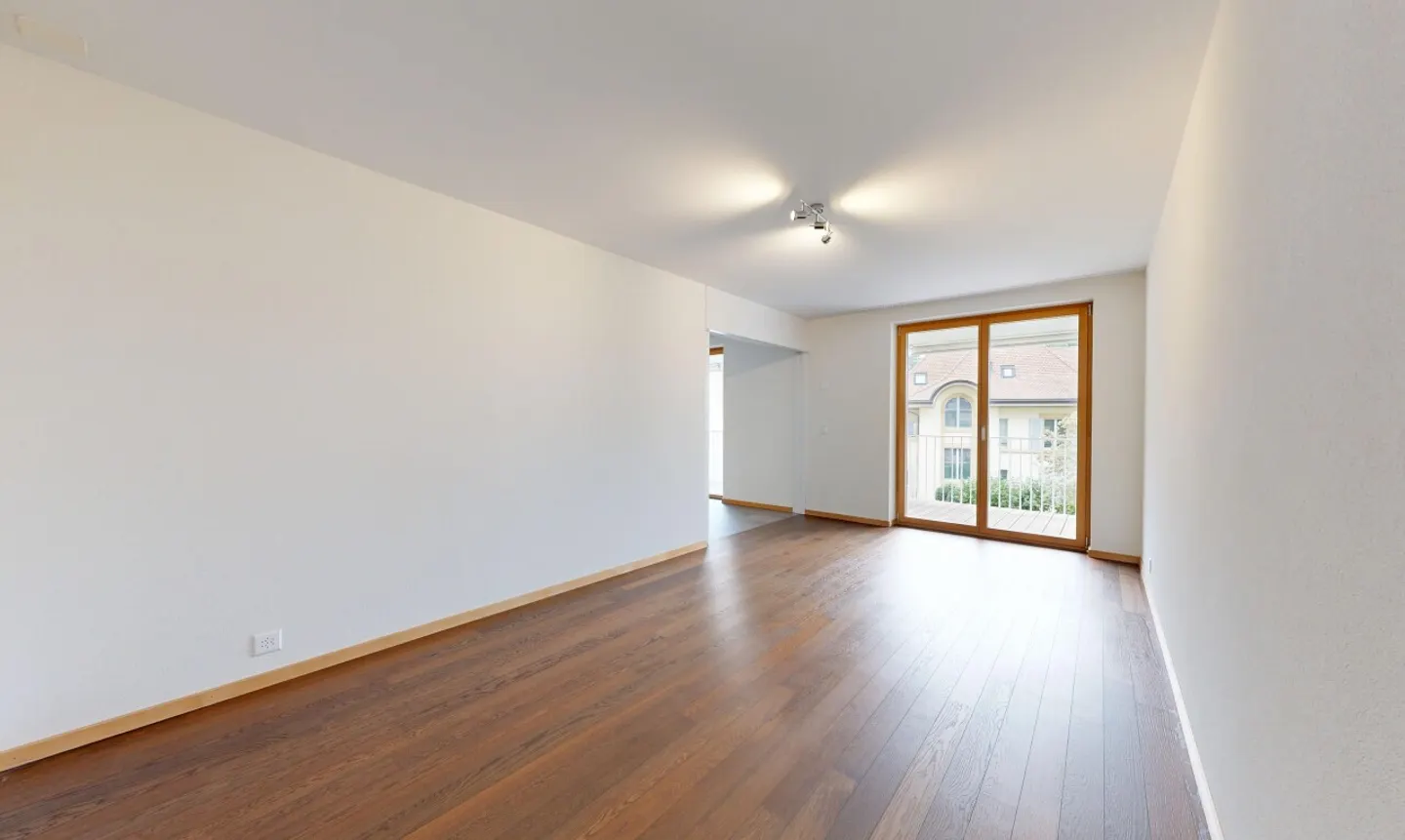 Elegant 3.5 rooms with large balcony and nursery in the building - Photo 9 of 11