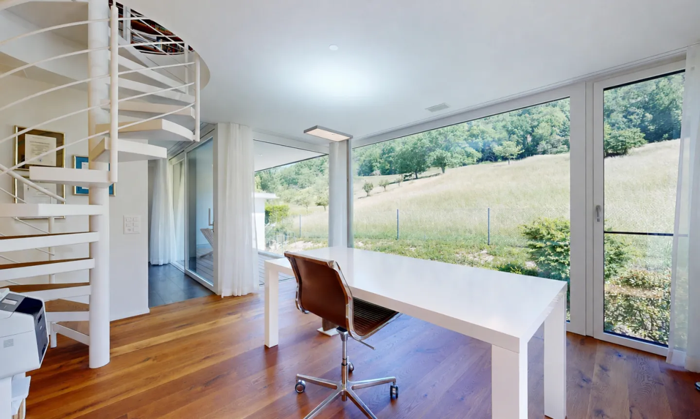 Architecture, View and Living Comfort at the Highest Level - Photo 10 of 11