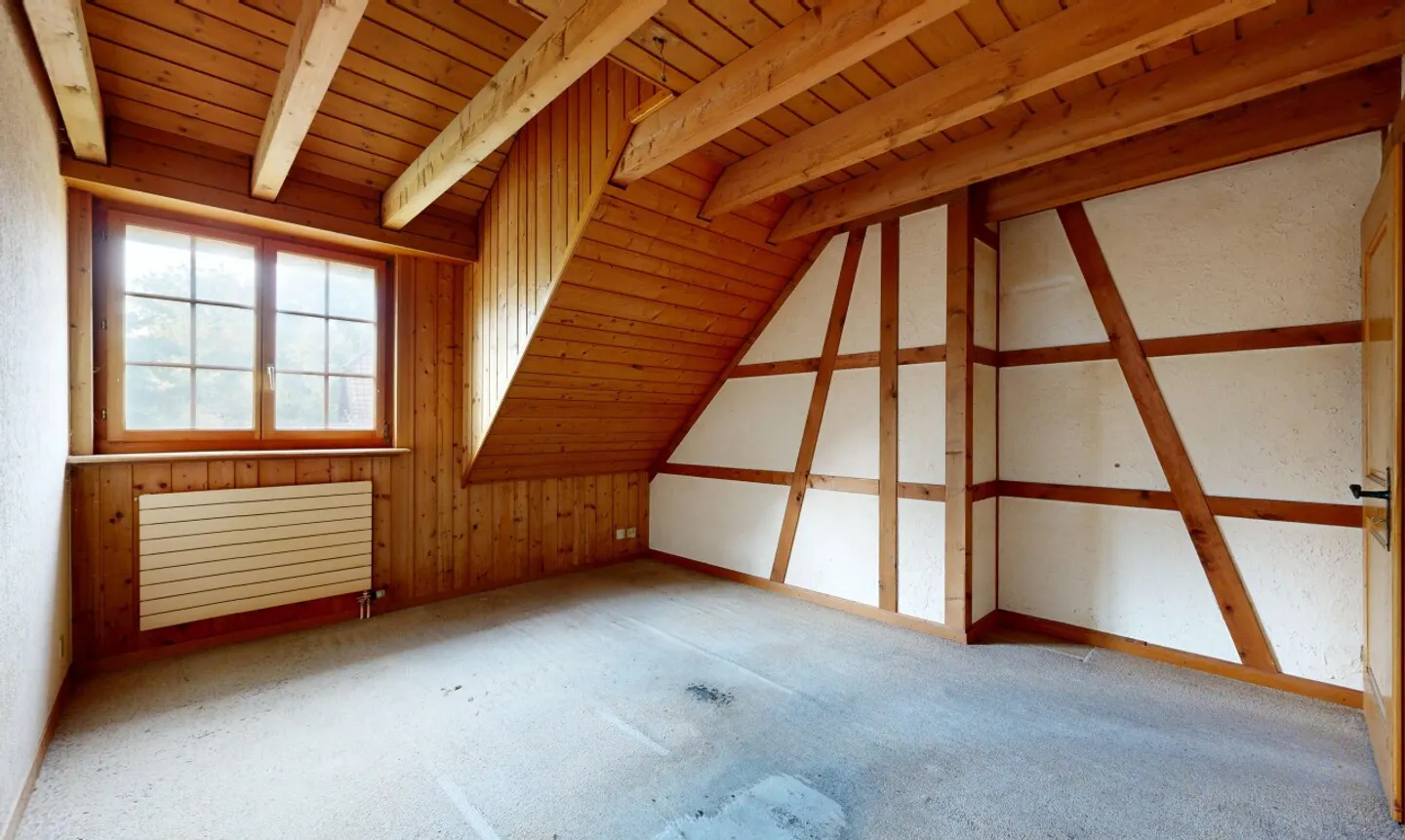 Maison mitoyenne avec jardin et énorme potentiel à Oetwil am See - Photo 7 sur 11