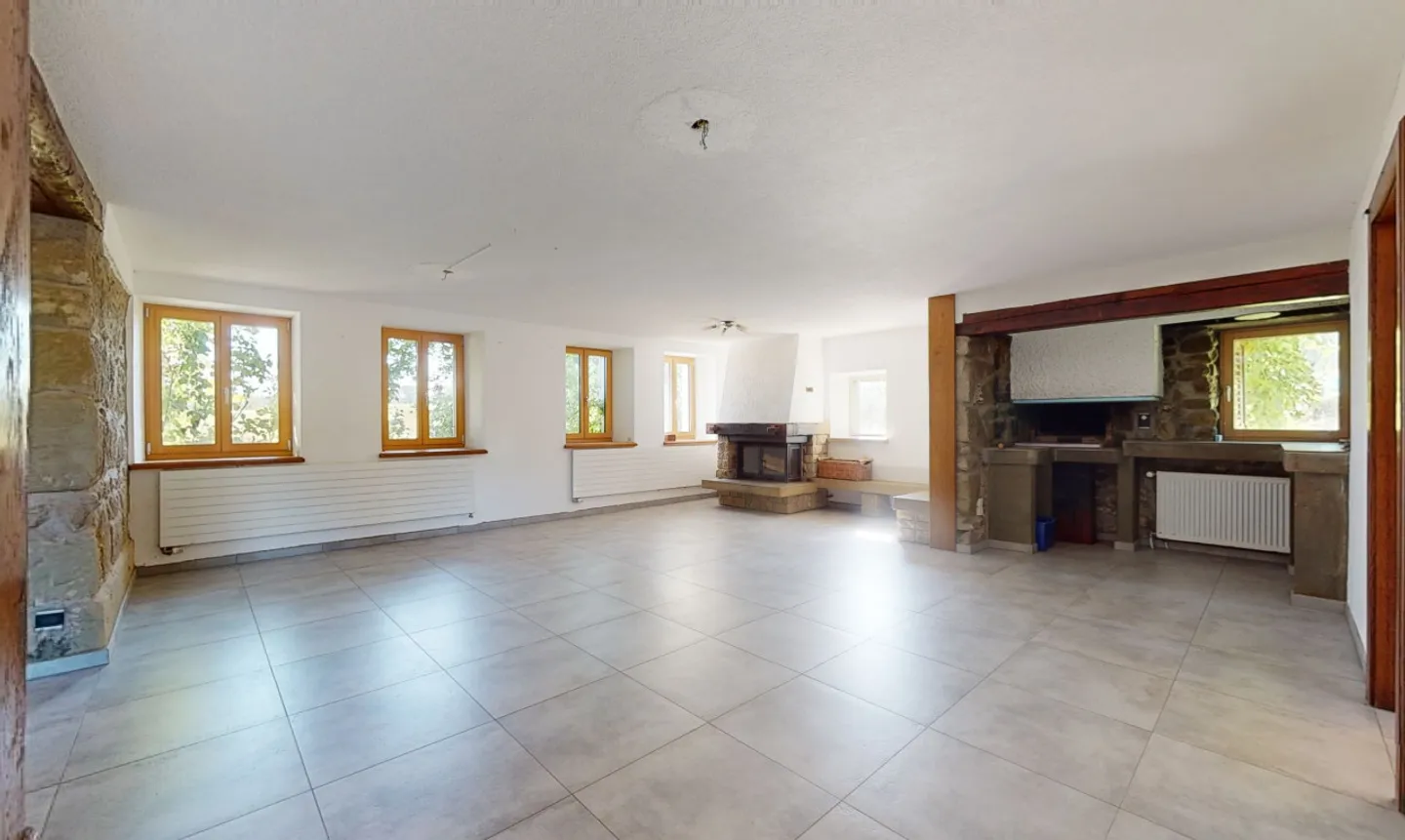 Triplex spacieux avec jardin - Photo 8 sur 13