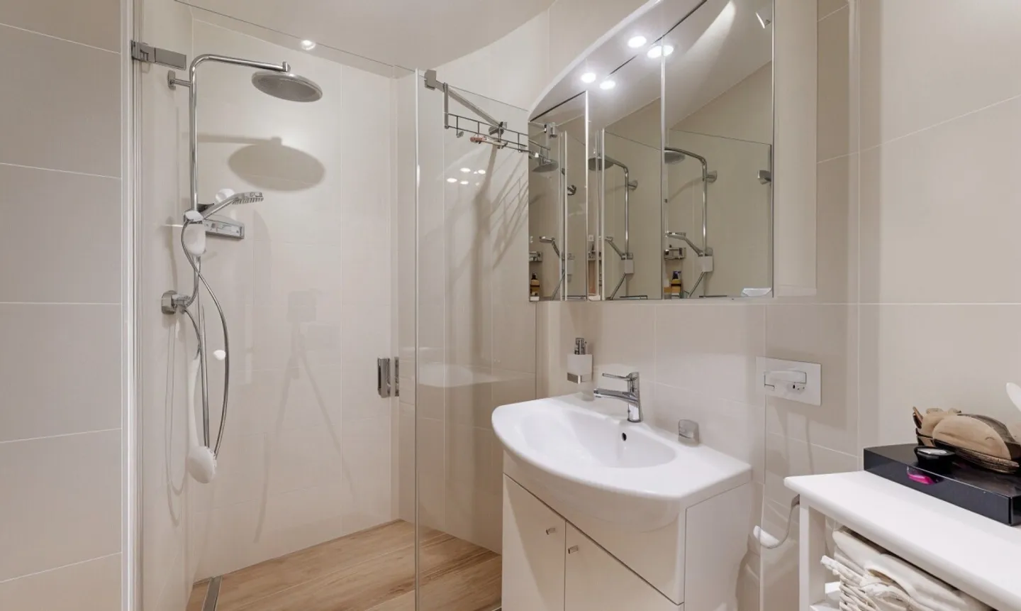 Gartenwohnung mit Terrasse und Garten in Prangins - Foto 10 von 11