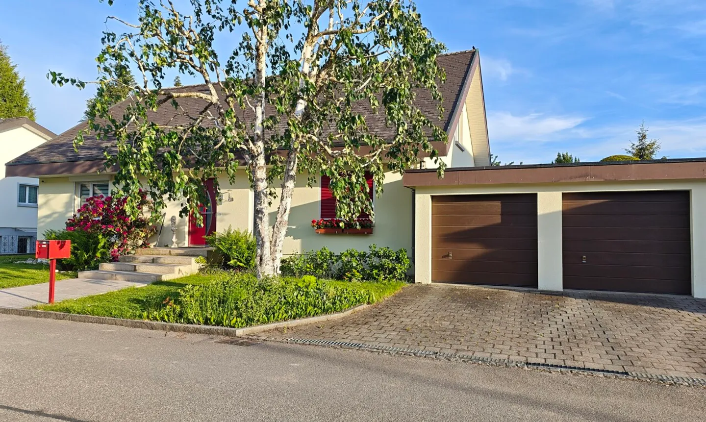 Exclusive Living with Wellness & Fitness Area in Derendingen - Photo 4 of 6