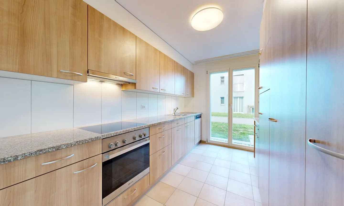 Bright and well-maintained 3.5-room garden apartment in a great location - Photo 5 of 11