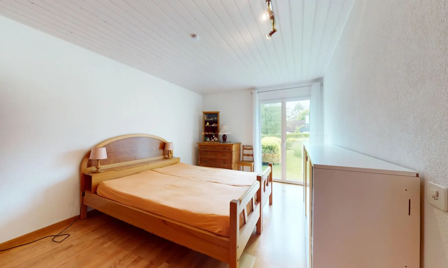 Renovated family house with independent studio - Photo 7 of 13