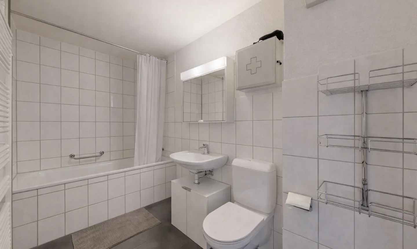 Casa a schiera di 6 stanze adatta alle famiglie a Bassersdorf - Foto 5 di 11