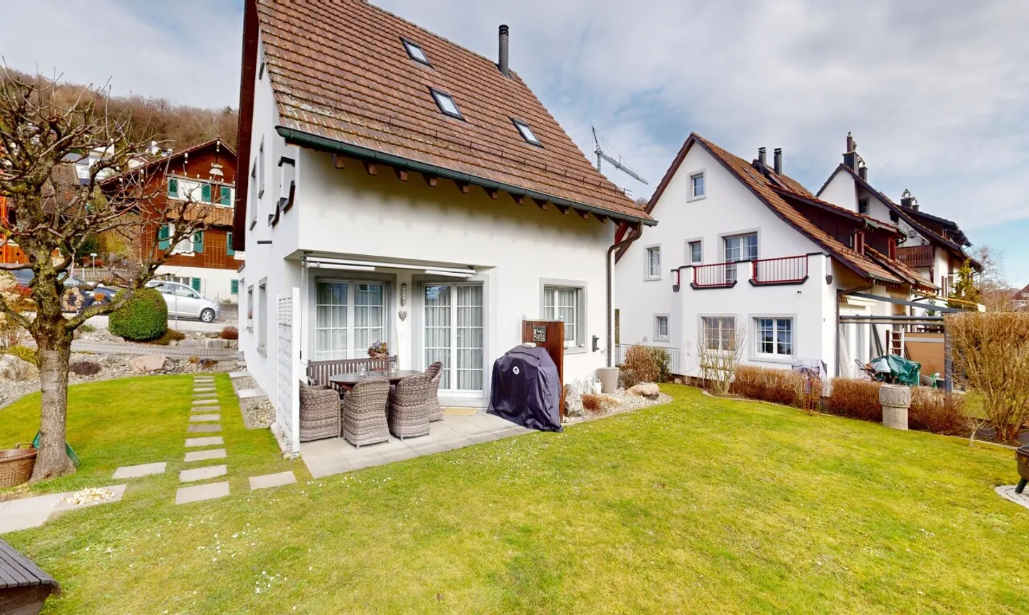 Single-family house with garden in Niederwenigen, near Zurich - Photo 10 of 11