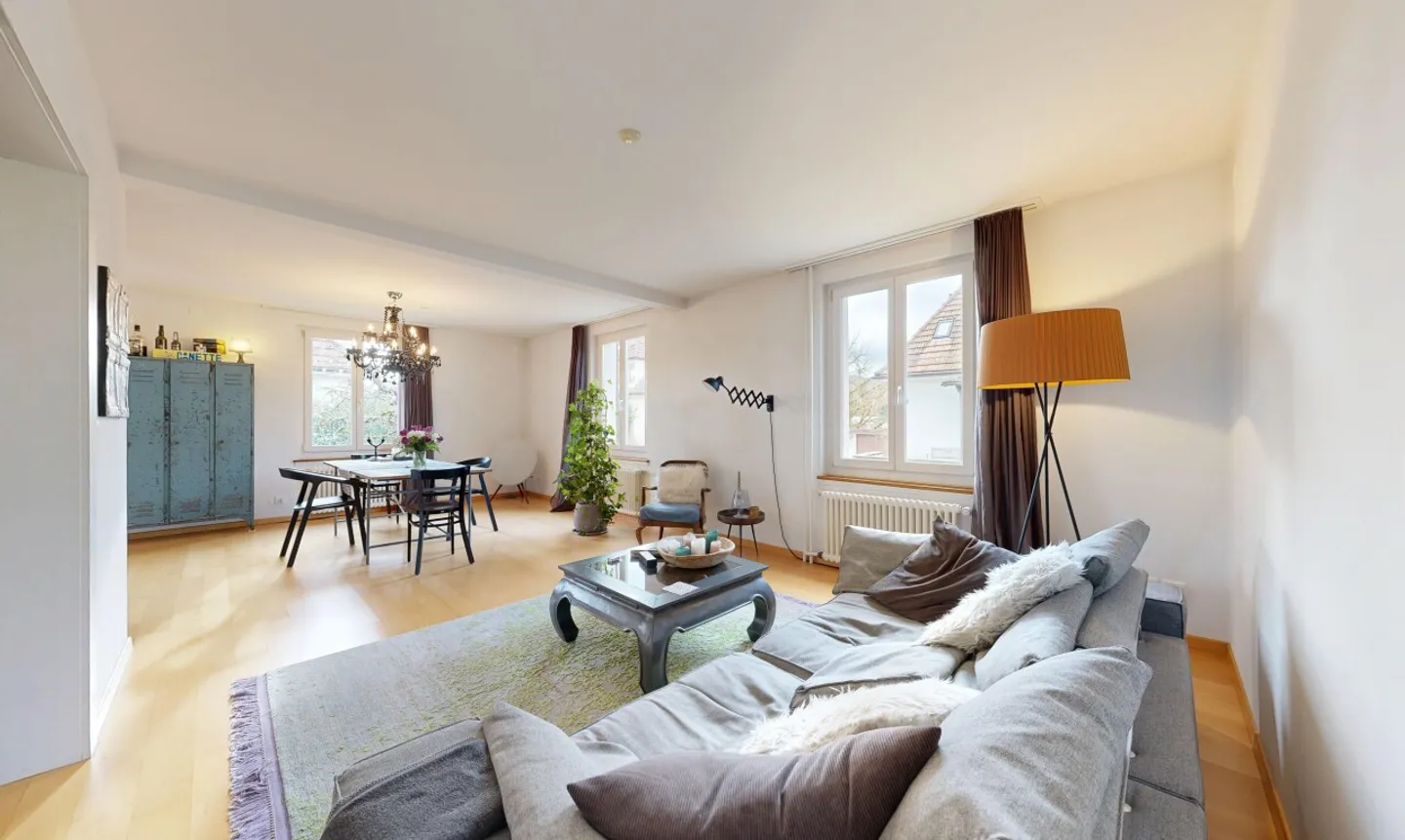 Stilvolles Stadthaus mit Ausbaupotenzial - Foto 2 von 11