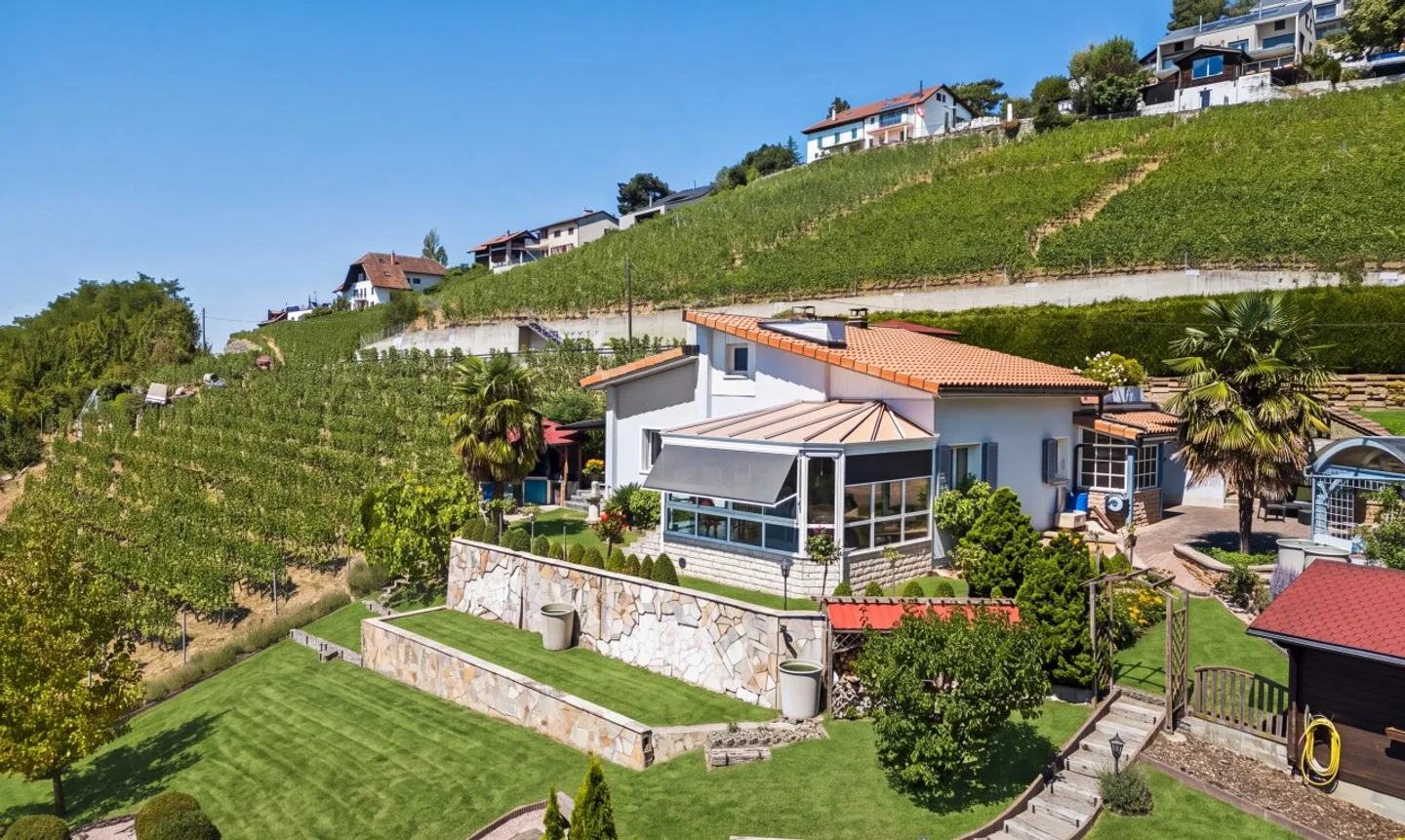 Einfamilienhaus mit See- und Weinbergblick - Foto 1 von 11