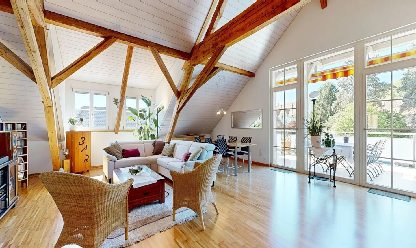 Penthouse spacieux et charmant avec grand balcon - Photo 2 sur 11