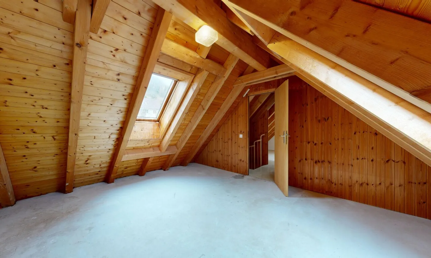 Geräumiges Doppelhaus mit Garten - Foto 10 von 11