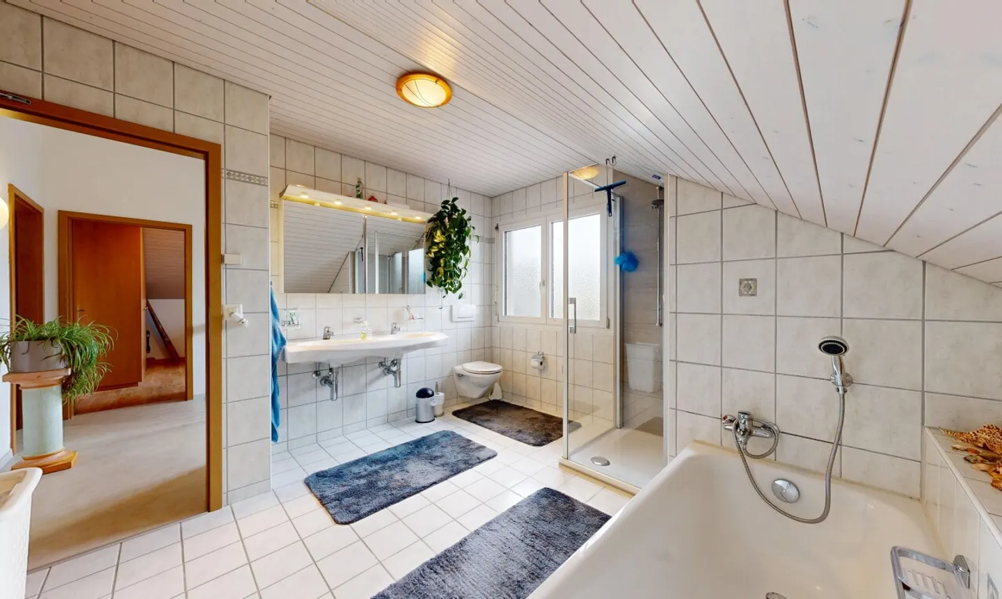 Charmantes Einfamilienhaus mit Garten - Foto 9 von 11