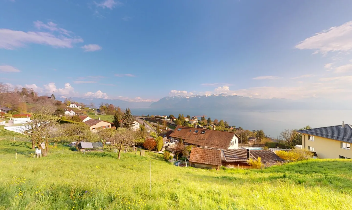 Terreno edificabile con vista panoramica sul lago e sulle Alpi - Foto 7 di 13