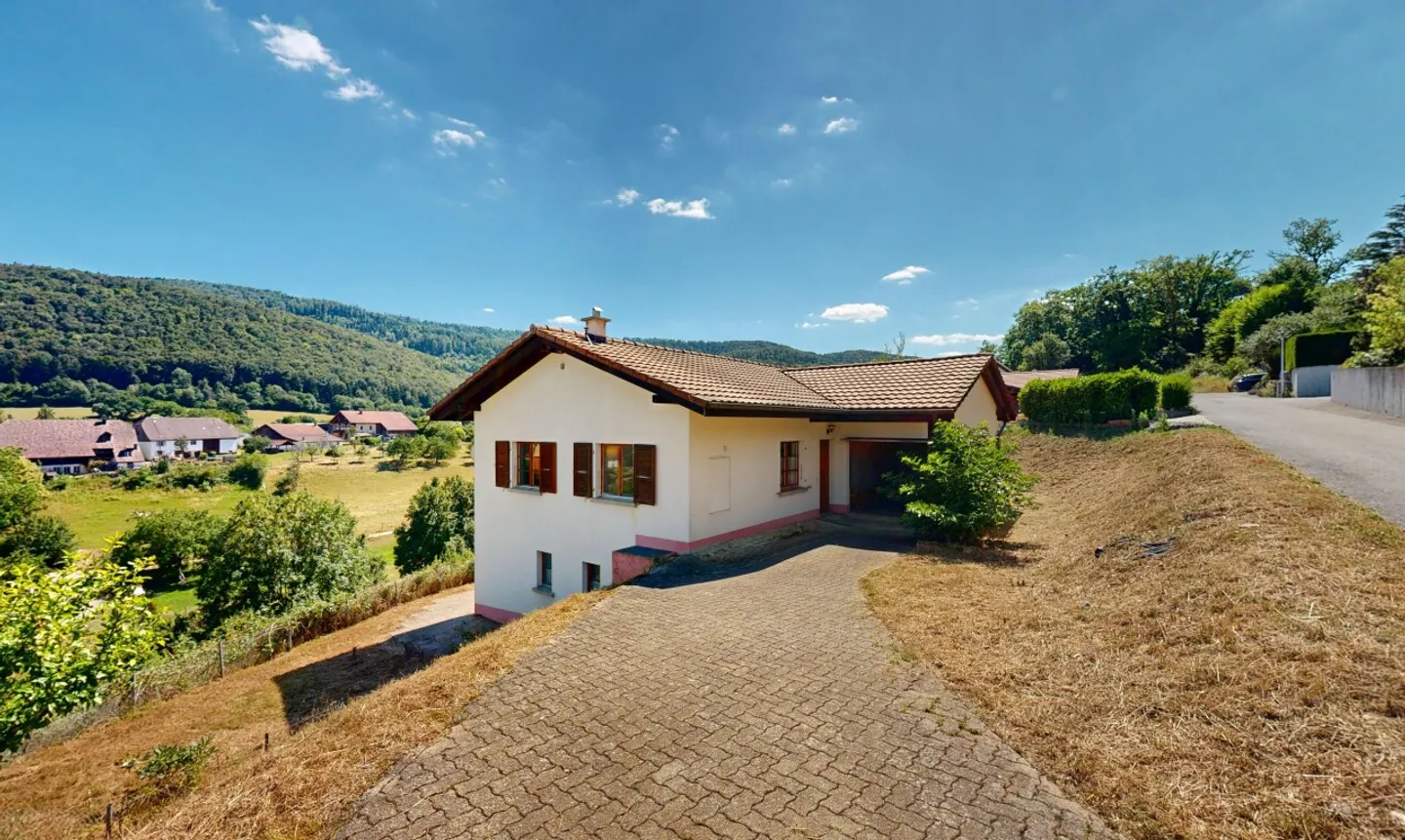Detached house with great potential and large plot – Bressaucourt - Photo 1 of 11