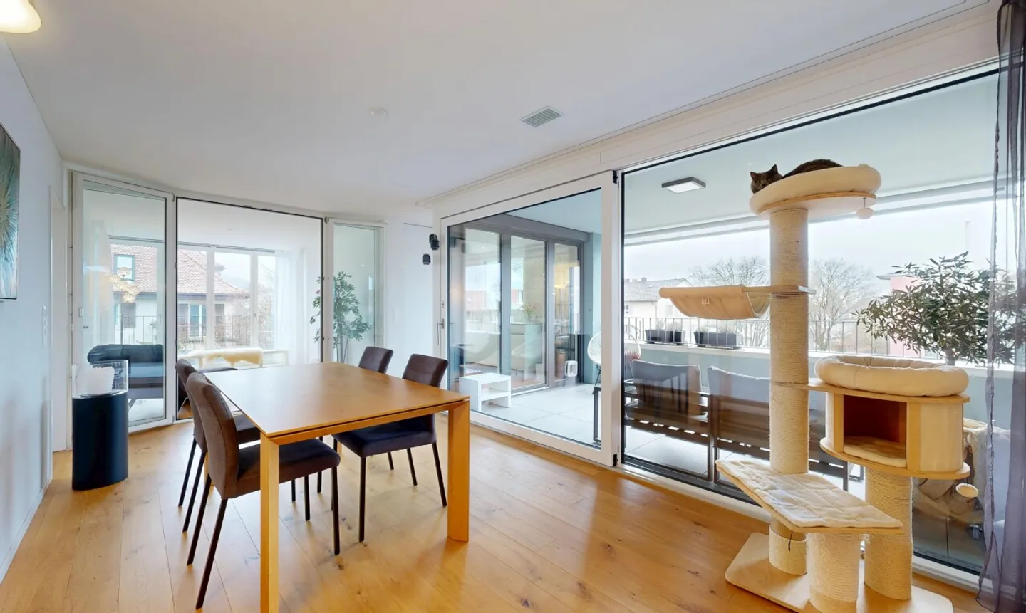 Hochwertige 4.5-Zimmerwohnung mit Wintergarten - Photo 2 sur 11