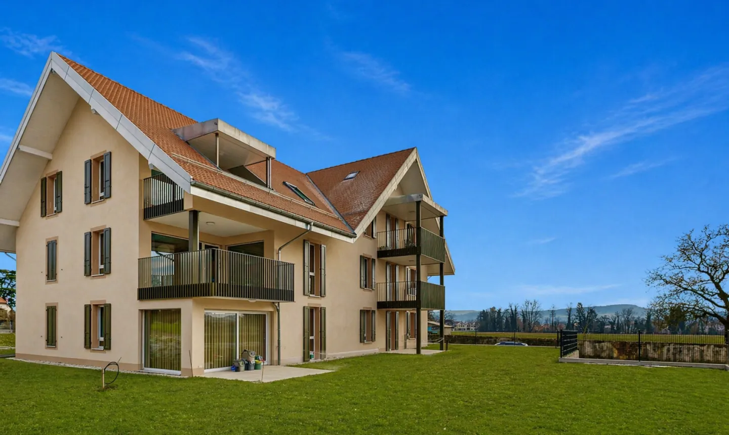 Appartement Attique Moderne à Champagne - Photo 1 sur 11