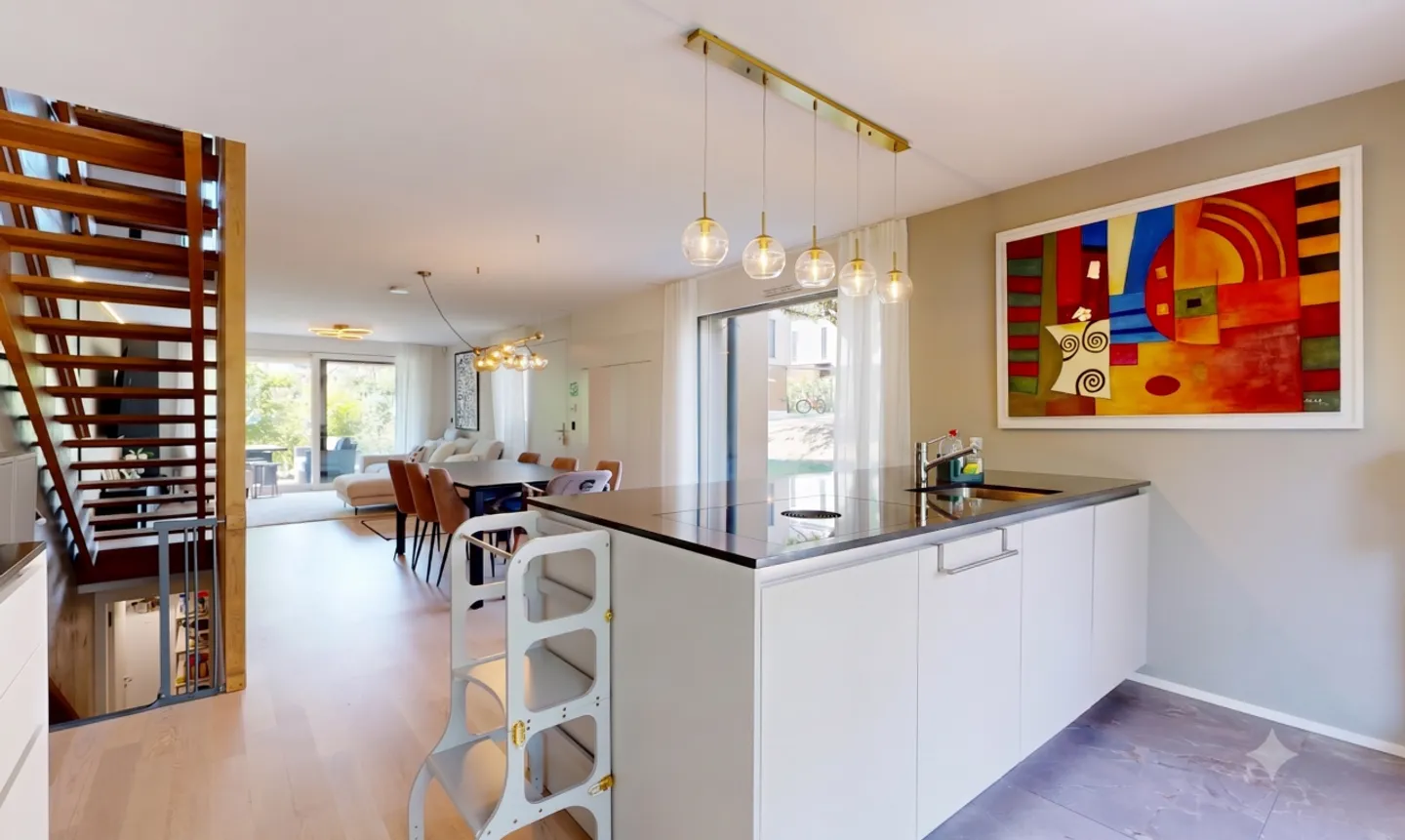 Elegante casa a schiera con giardino privato a Renens - Foto 8 di 11