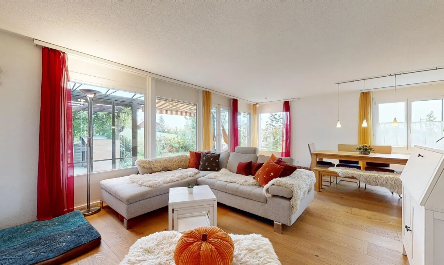 Living with a View and Garden Paradise in Niederscherli - Photo 3 of 11