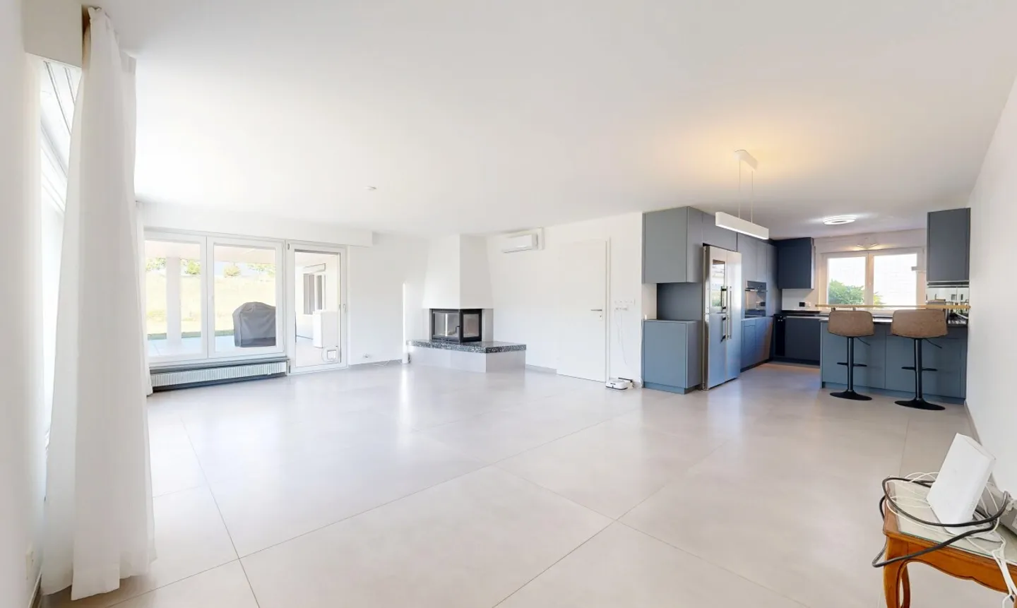 Maison familiale rénovée avec grand jardin - Photo 3 sur 11