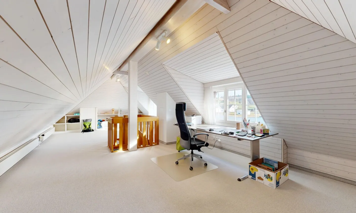 Spaziosa casa multigenerazionale di 8 stanze con 2 unità abitative separate - Foto 10 di 11