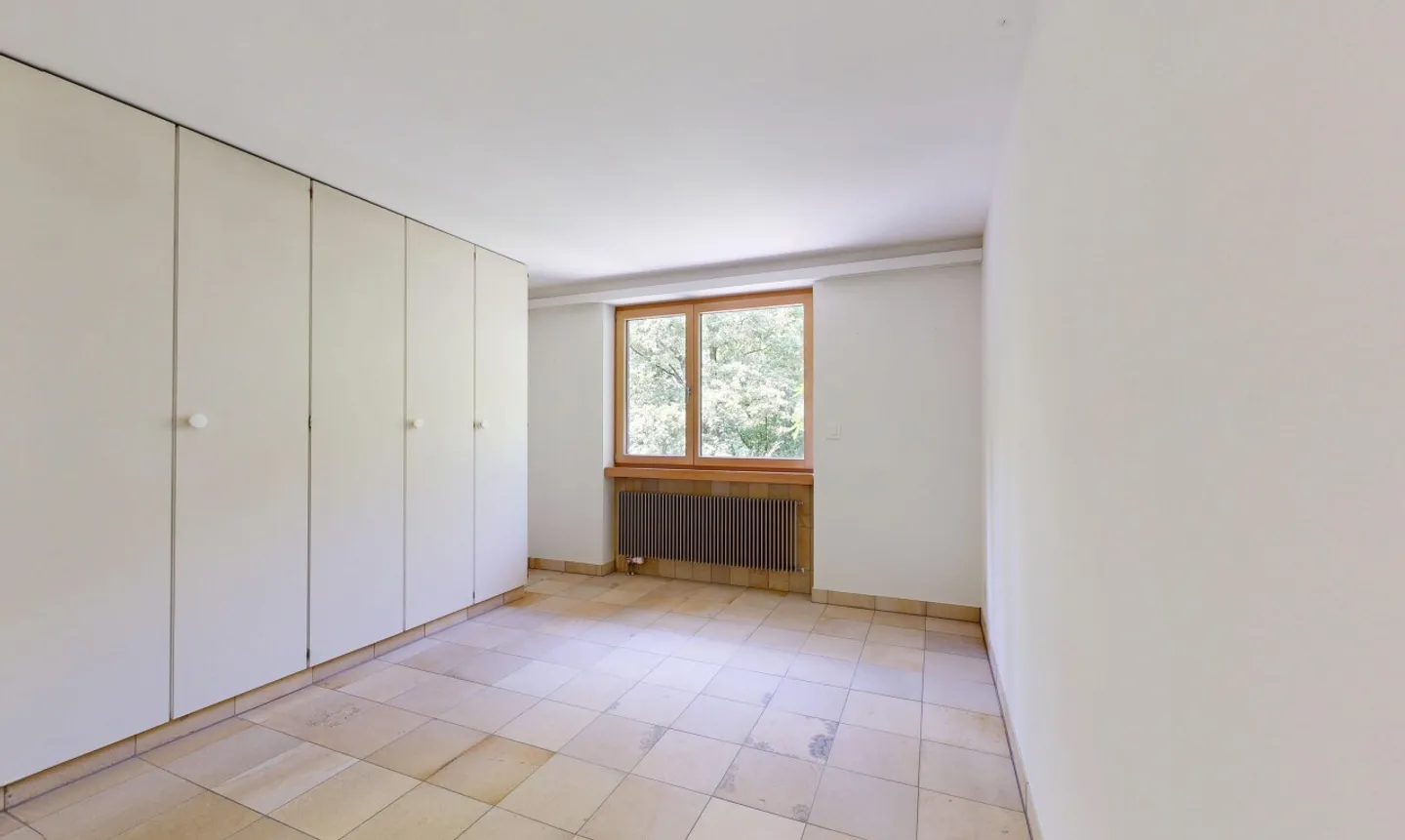 Esclusivo appartamento con terrazza di 189 m² e vista sul Giura - Foto 9 di 11