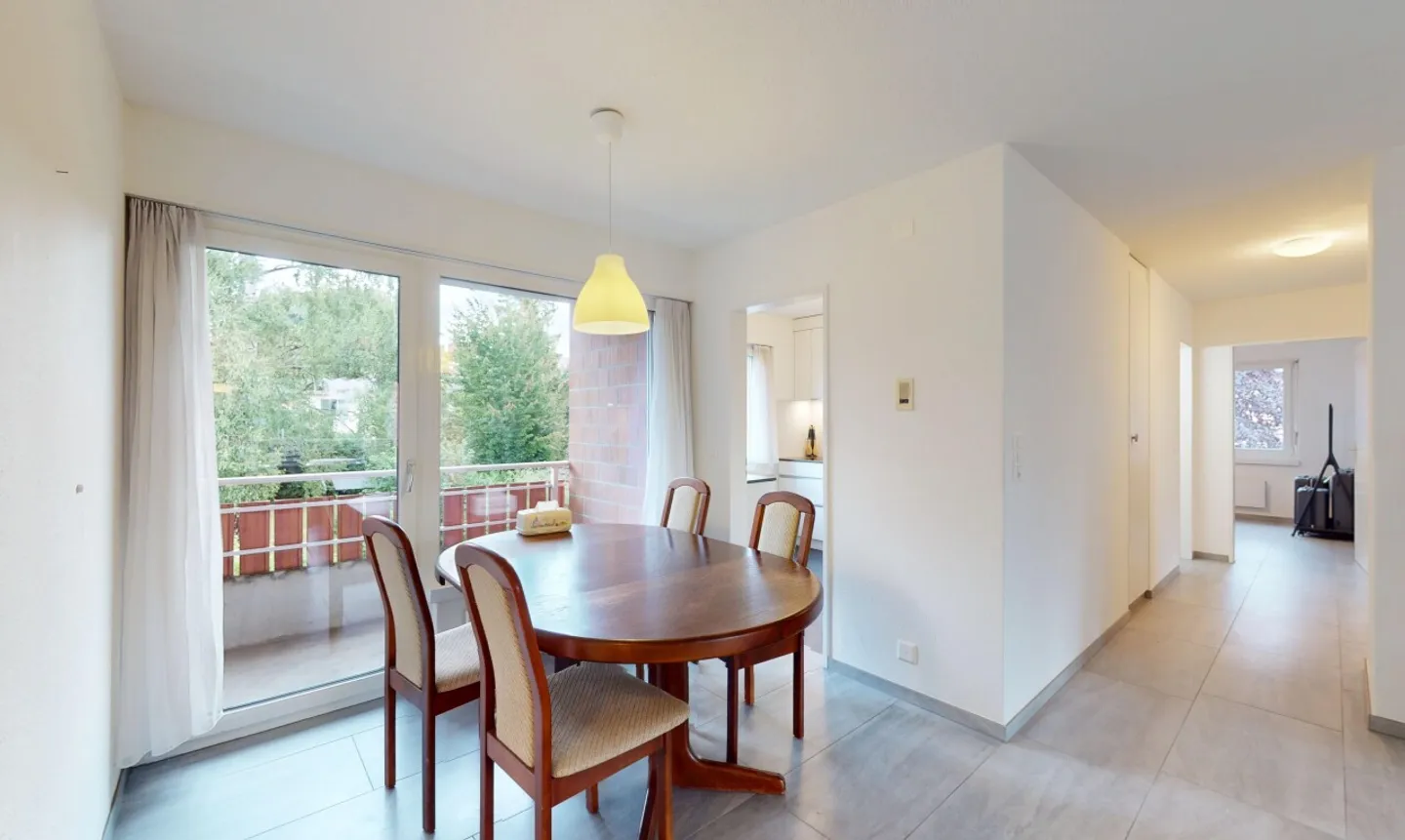 Appartement lumineux et bien entretenu de 4.5 pièces à Brüttisellen - Photo 4 sur 13