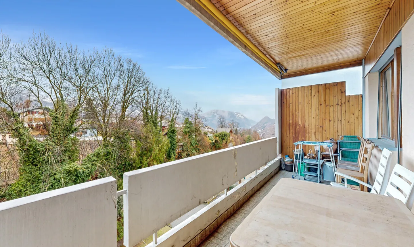 Appartement ensoleillé avec vue panoramique - Photo 10 sur 11