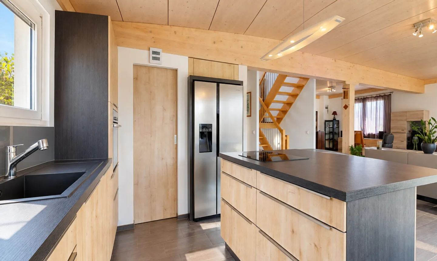 Villa familiare contemporanea con giardino alle porte di Estavayer - Foto 8 di 11