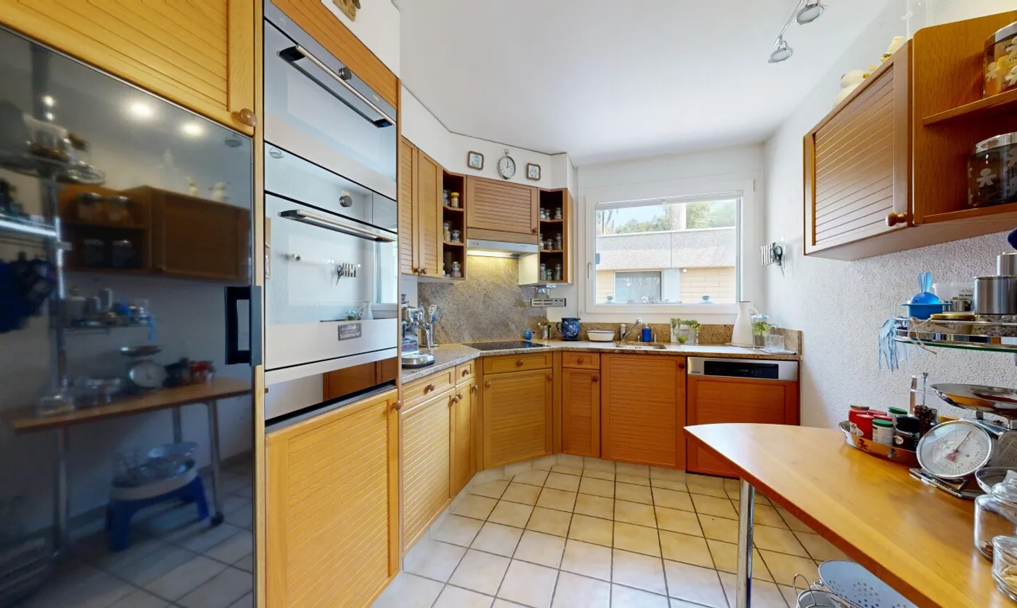 Terrace House with Stunning Views - Photo 8 of 11