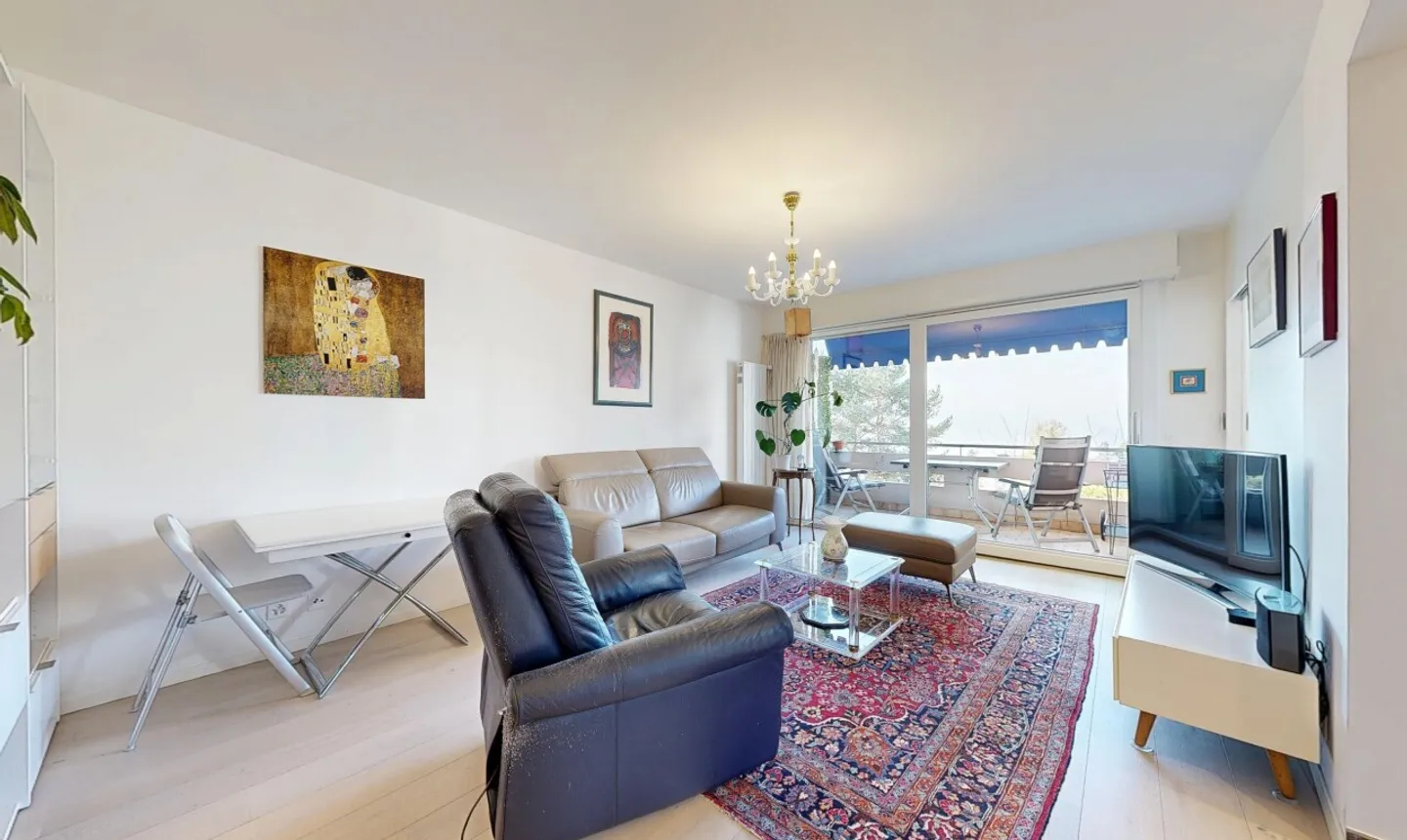 Schöne renovierte 4,5-Zimmer-Wohnung mit Seeblick in Lausanne - Foto 2 von 11