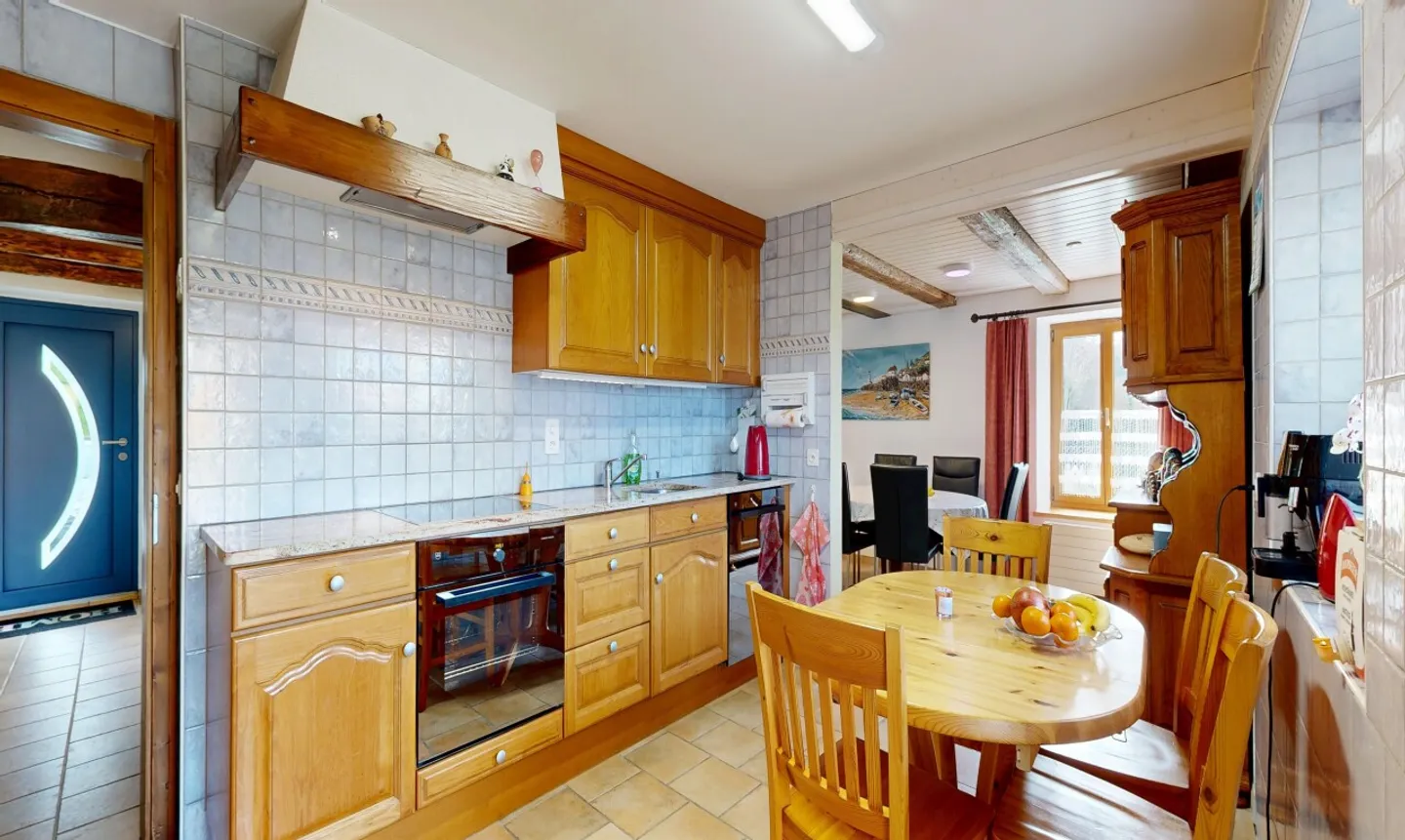 Magnifica villa indipendente con laboratorio separato - Foto 8 di 11