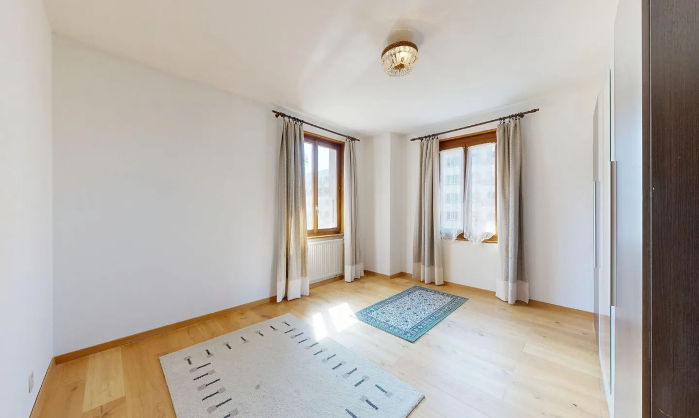 Beautiful detached house in Lausanne - Photo 7 of 11