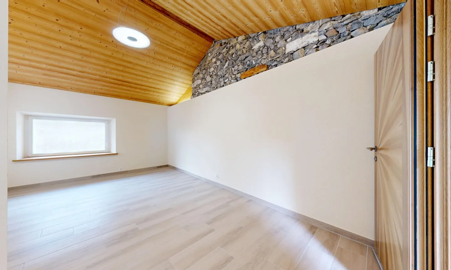 Wunderschönes, außergewöhnliches Einfamilienhaus in Muraz (Sierre) - Foto 10 von 11