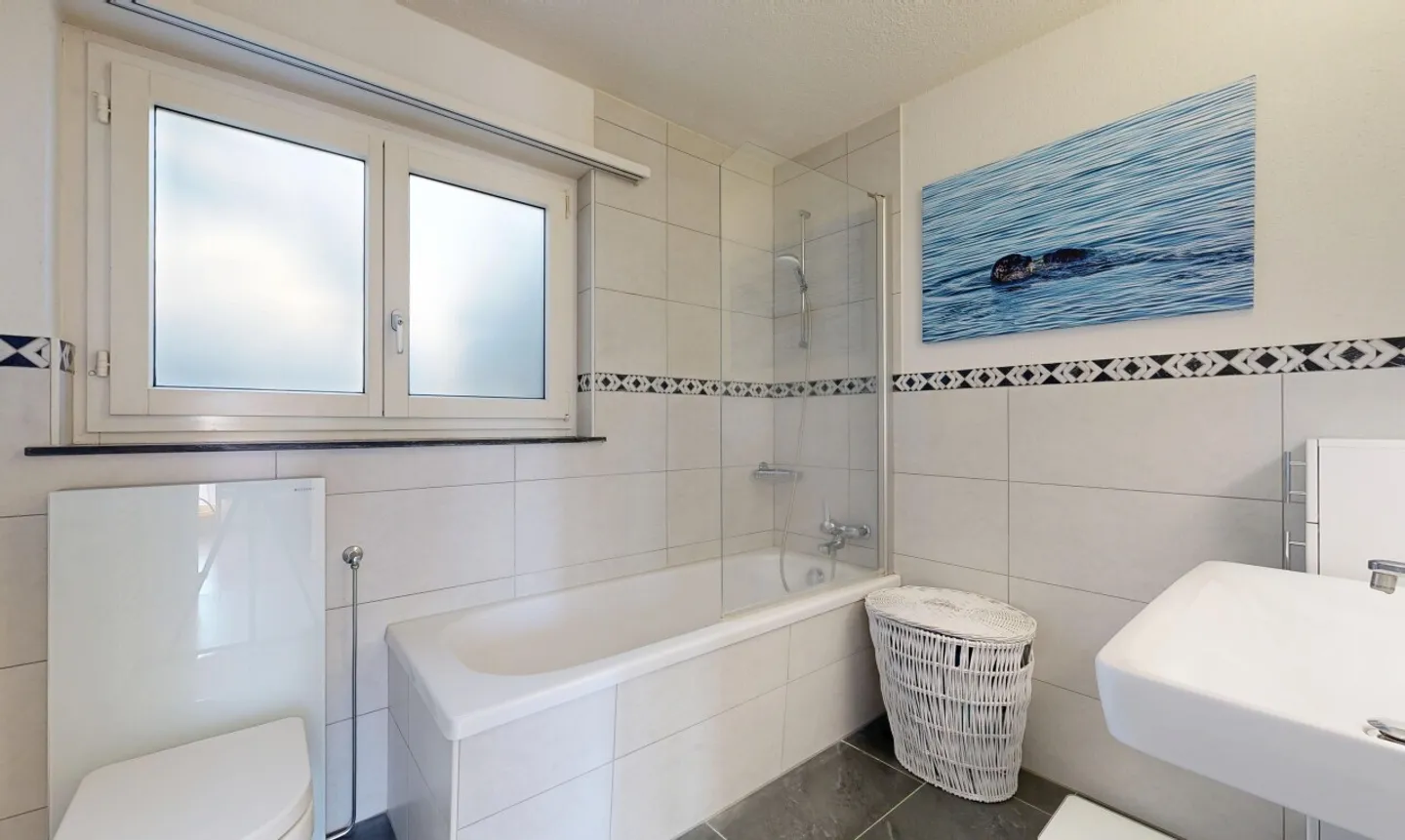 Paradisiacal 5.5-Room Single-Family House with Apartment - Photo 11 of 13